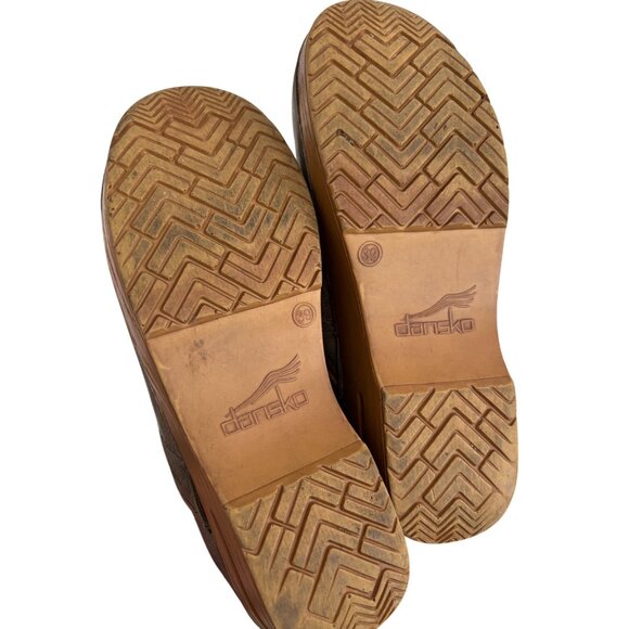 Dansko Womens Professional Clogs Waxy Stone Distressed Leather Mushroom Olive - Picture 7 of 10